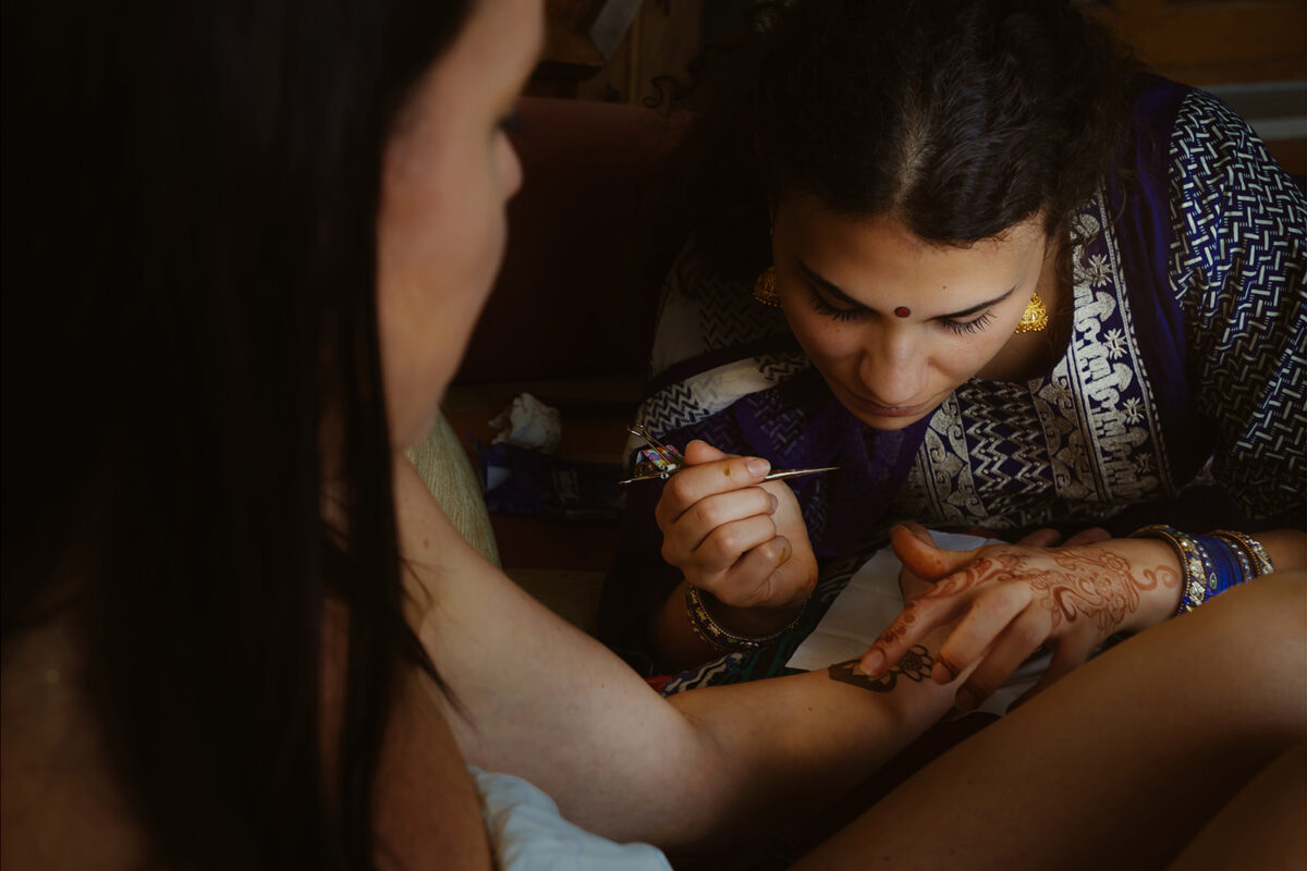 Matrimonio indiano in Toscana: l’atmosfera della campagna, i colori e le tradizioni