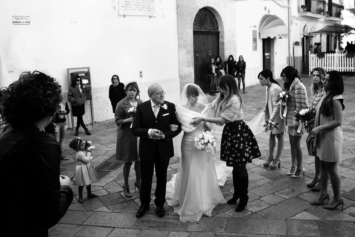 Valentina and Mijlous wedding in Puglia: timeless charm