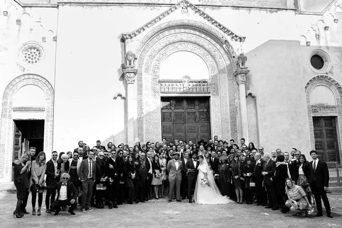 Valentina and Mijlous wedding in Puglia: timeless charm