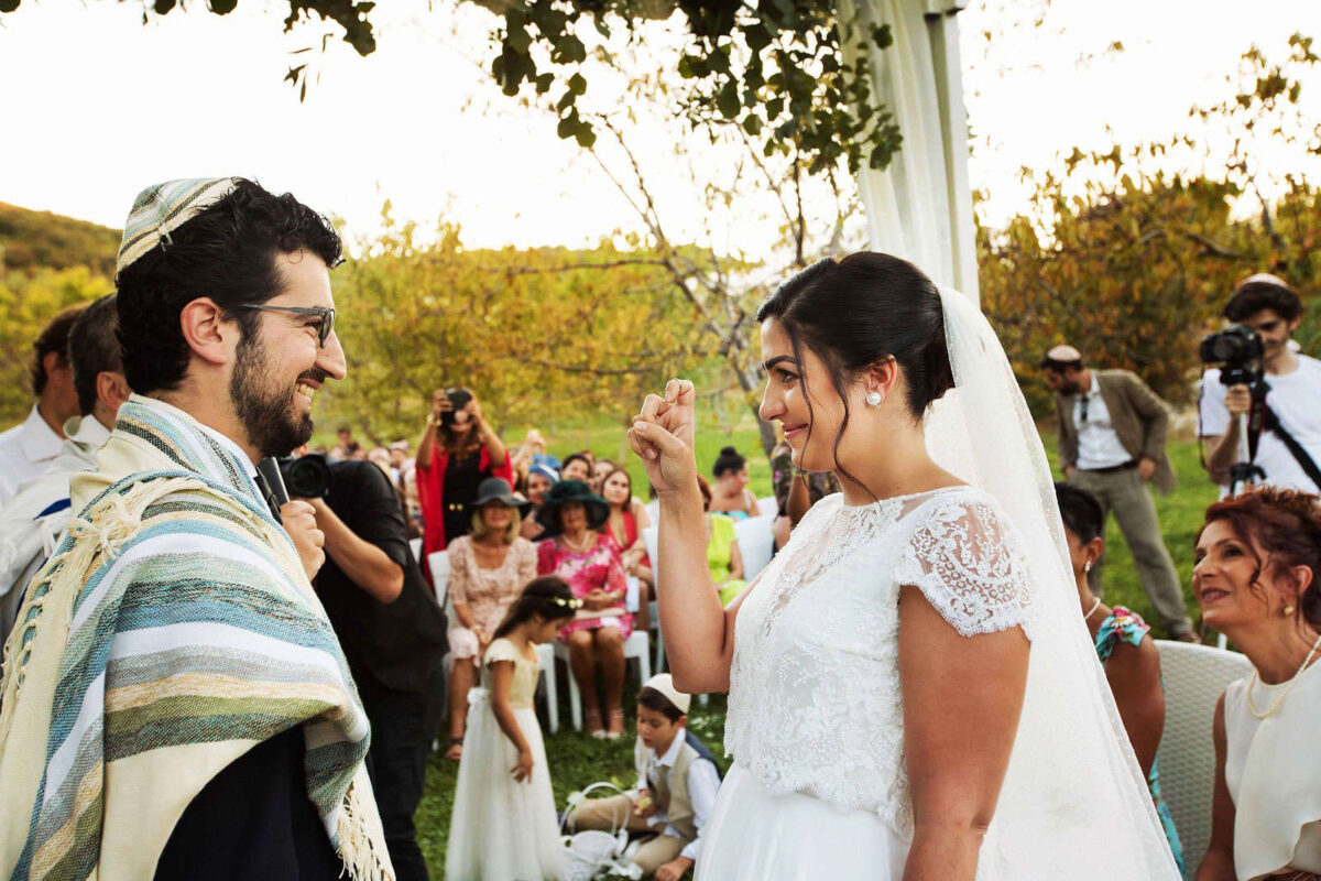 Nozze ebraiche tra gli ulivi della Puglia