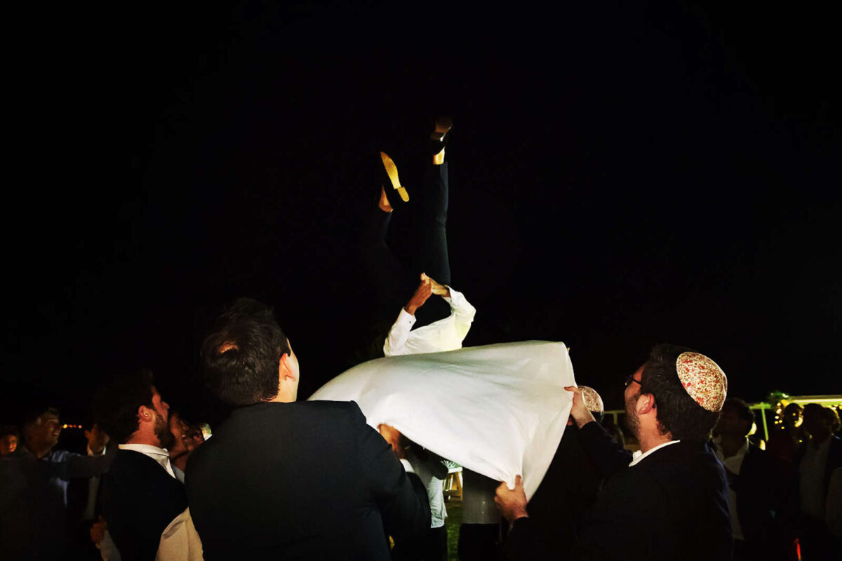 Nozze ebraiche tra gli ulivi della Puglia