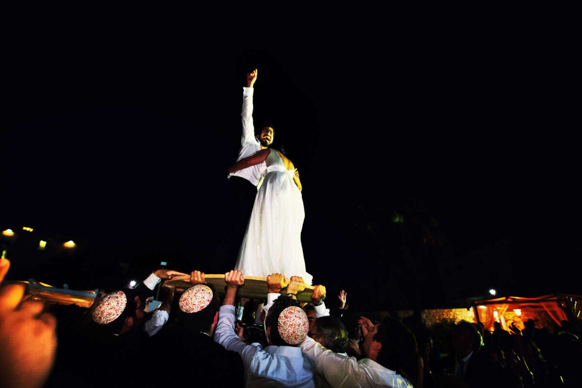 Nozze ebraiche tra gli ulivi della Puglia