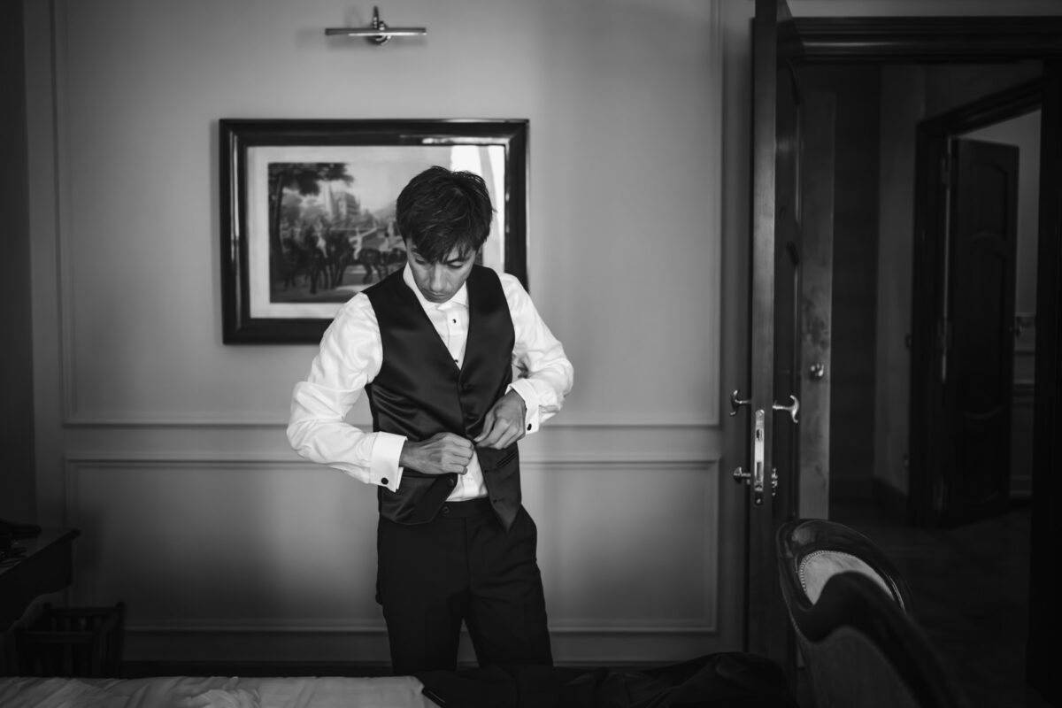 Rome Elopement: Intimate Wedding at Villa Borghese & Hotel Locarno